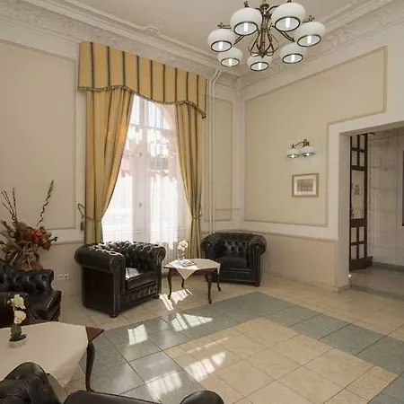 Hotel Ester