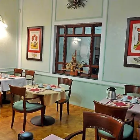 Ester Hotel 4*