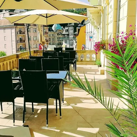 Ester Hotel 4*